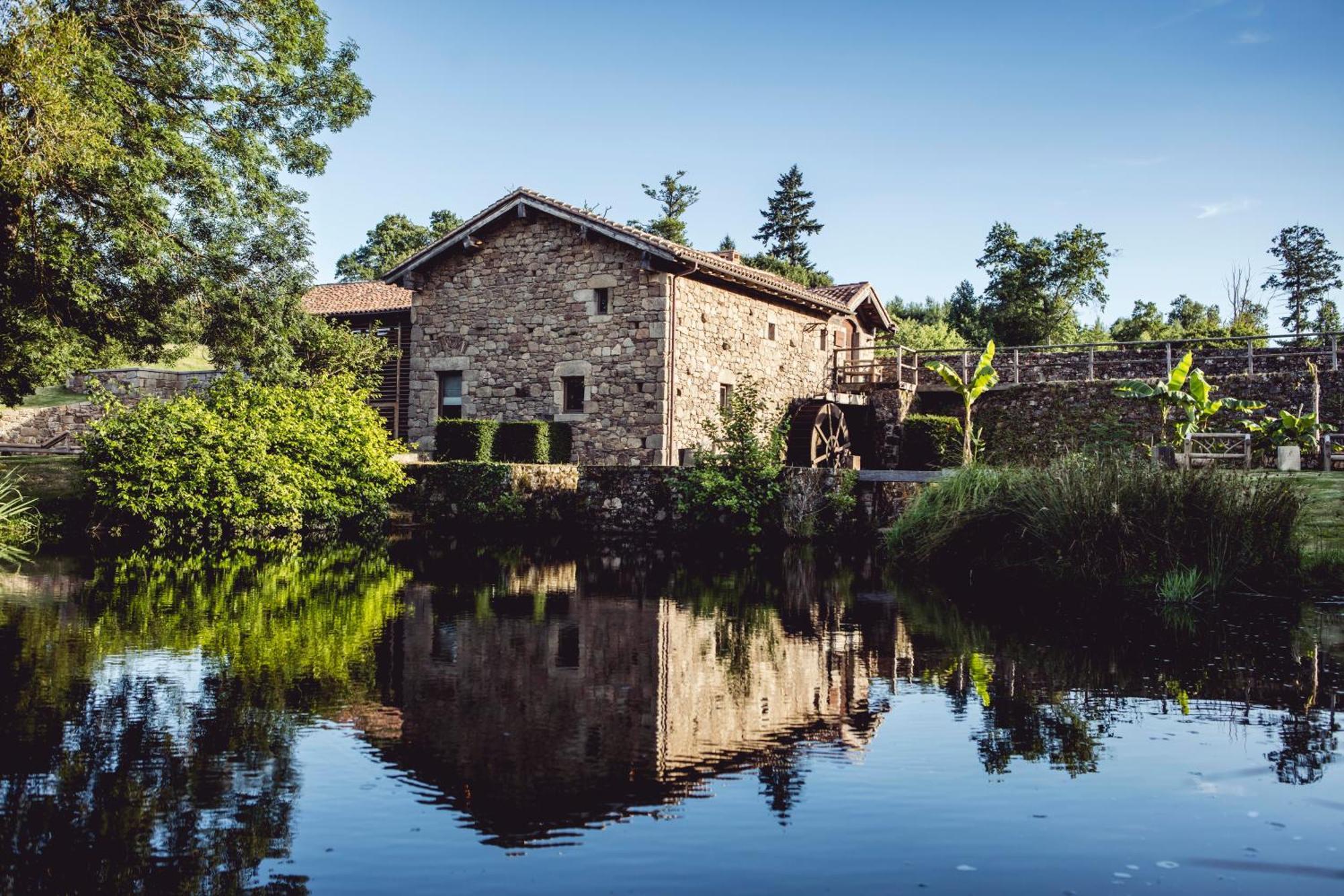 Hotel Domaine Des Etangs, Auberge Resorts Collection Massignac Exteriör bild