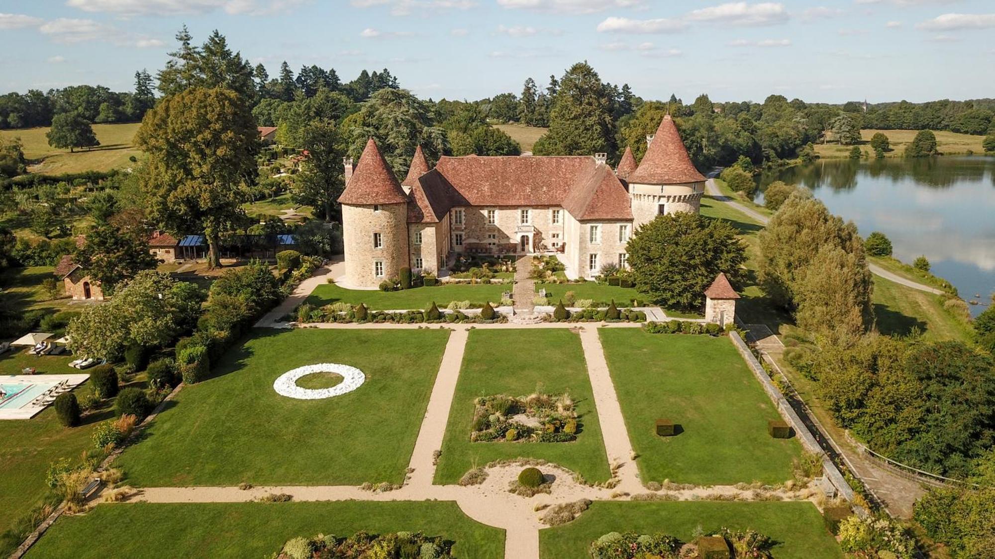 Hotel Domaine Des Etangs, Auberge Resorts Collection Massignac Exteriör bild