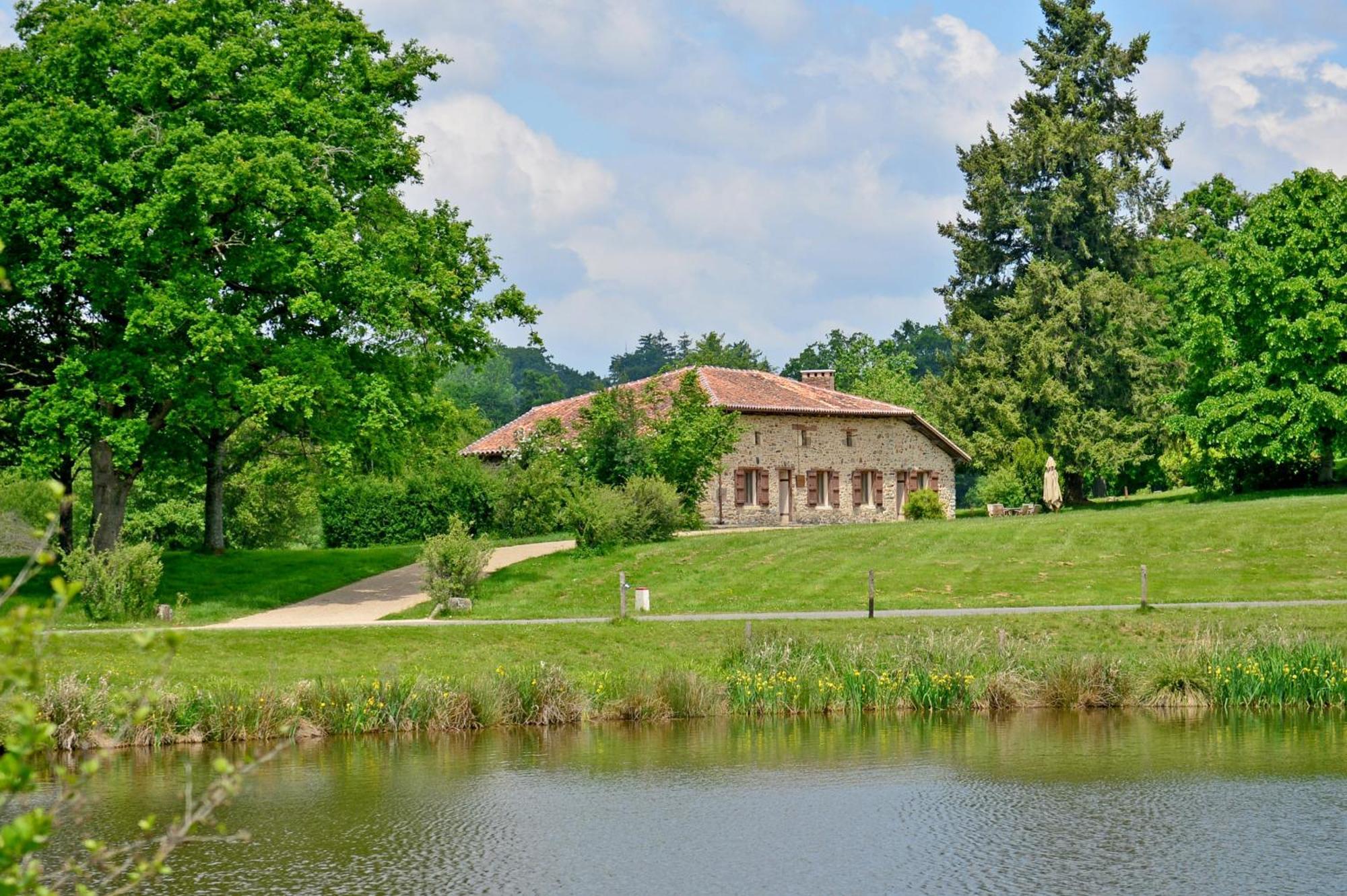 Hotel Domaine Des Etangs, Auberge Resorts Collection Massignac Rum bild