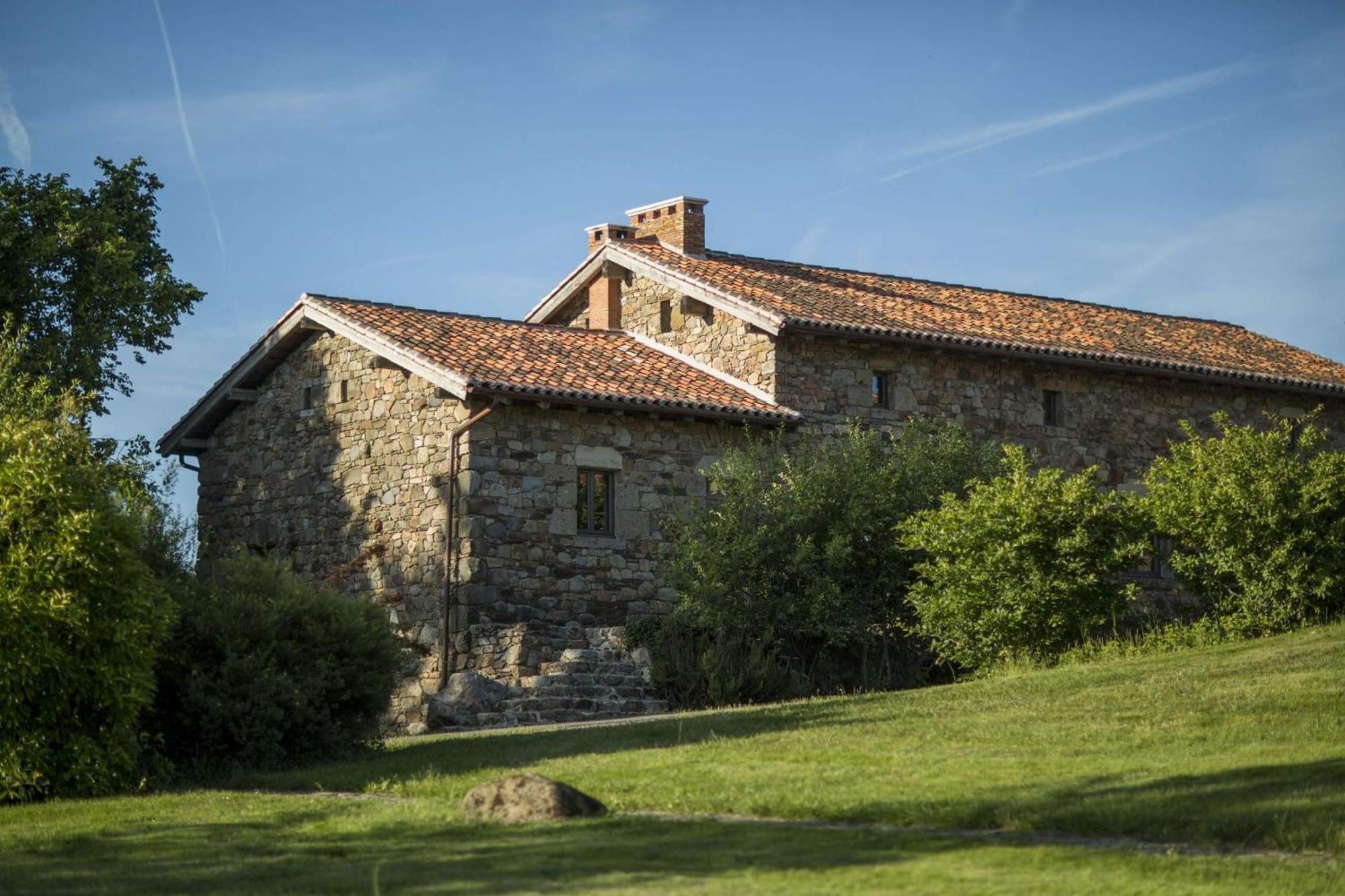 Hotel Domaine Des Etangs, Auberge Resorts Collection Massignac Exteriör bild